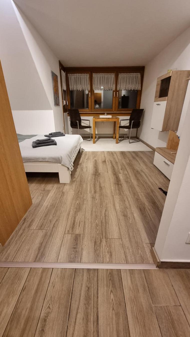 Ferienwohnung "Elsnerstrasse" Nuremberga Exterior foto